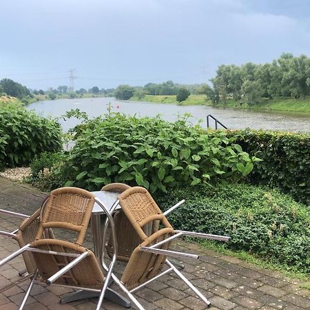 Thuiskomen, Genieten Aan Het Water Maaseik Ngoại thất bức ảnh