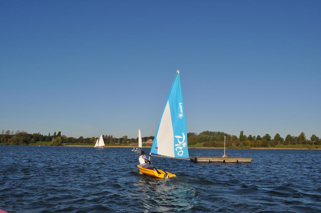 Thuiskomen, Genieten Aan Het Water Maaseik Phòng bức ảnh